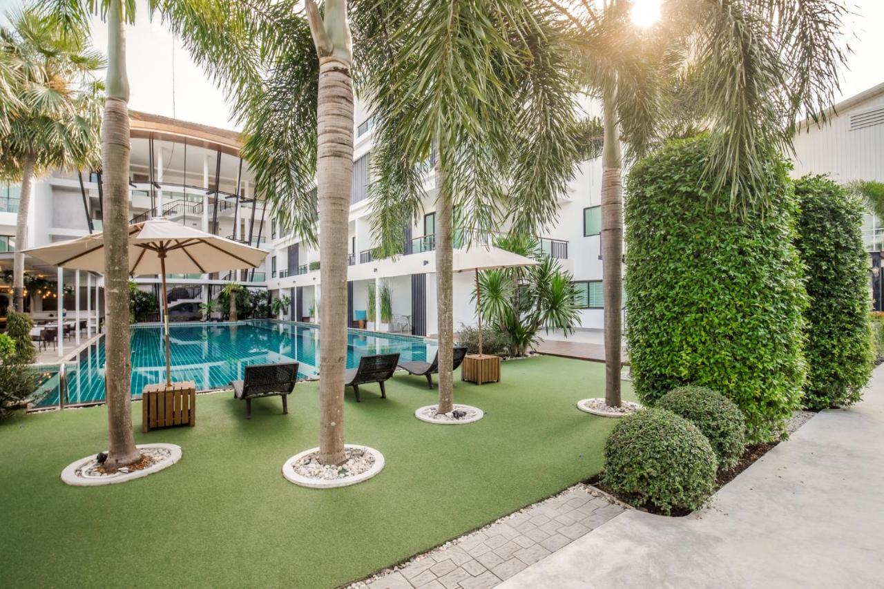 Отель The Pago Design Phuket-sha