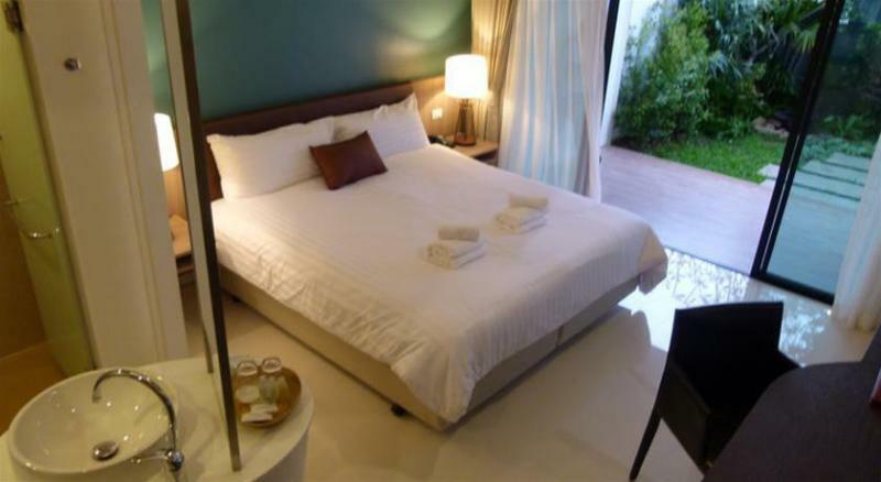 The Pago Design Phuket-sha Отель Пхукет